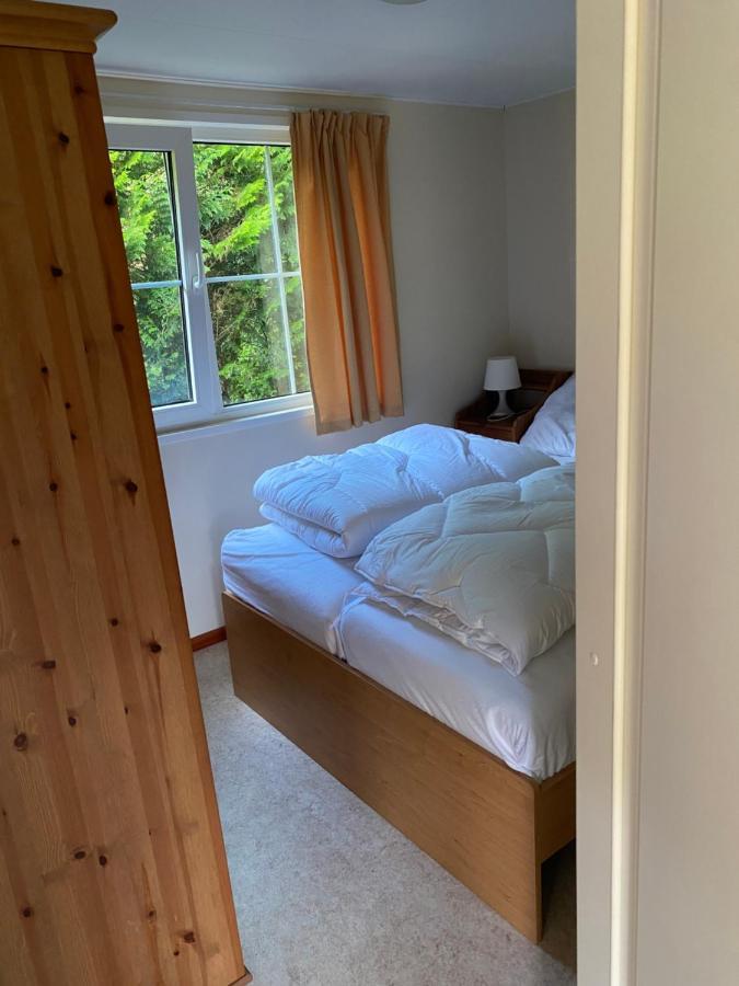 Ruim Privacyvol Chalet Met Overdekt Terras Ermelo Kültér fotó